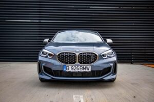 39360 BMW M135i xDrive - Логика над эмоциями. BMW 1 Series (F40)