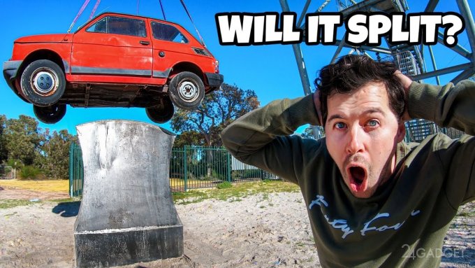 Що буде якщо скинути автомобіль на великій сокиру? (відео)