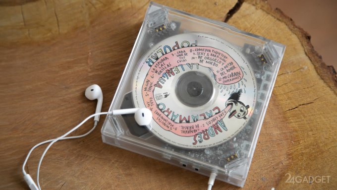 43441 Ностальгический CD-плеер Long Time No See может работать с беспроводными наушниками (3 фото)