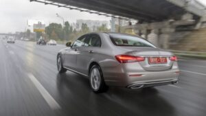 45040 Притормаживаем рандеву с обновлённым Мерседесом E 200. Mercedes E-Class (W213)