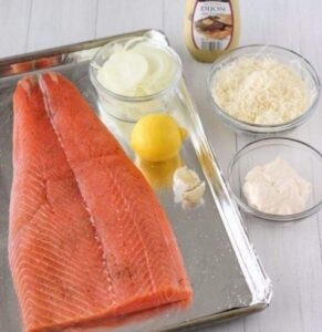 53271 Рецепт рыбы, которую можно есть без гарнира: сочная и ароматная. Готовится быстро, а съедается еще быстрее
