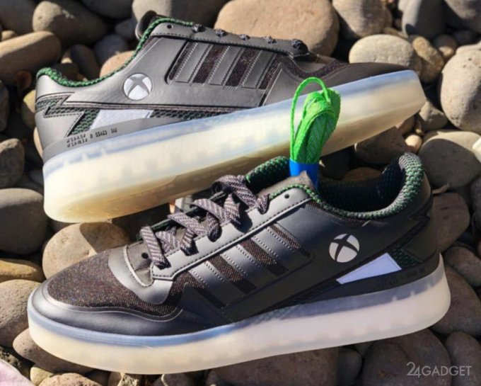 55009 Adidas и Microsoft выпустят совместную серию кроссовок в стиле Xbox (2 фото)