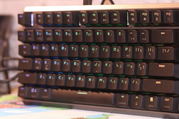 Hator Skyfall TKL – программируемая RGB-клавиатура