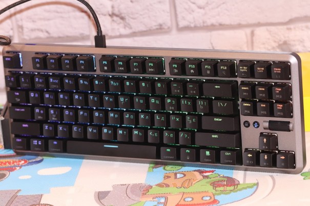 Hator Skyfall TKL – программируемая RGB-клавиатура