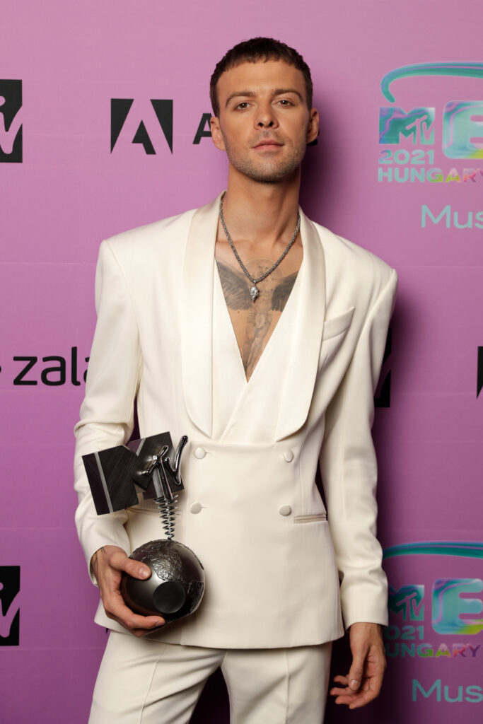 59021 Макс Барських отримав статуетку MTV Europe Music Awards-2021