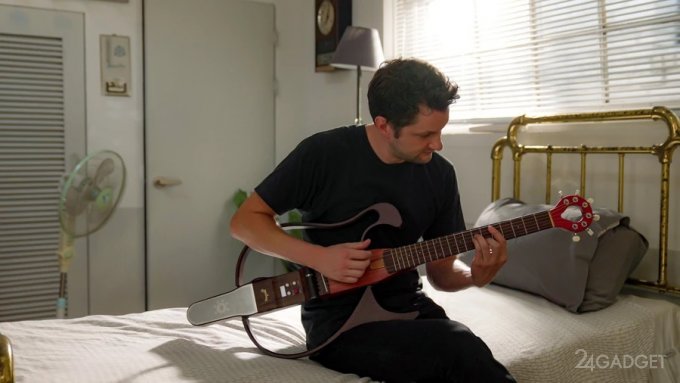 60954 Смарт гитара Mogabi с динамиком и Bluetooth оценивается в 600 долларов (2 фото + видео)