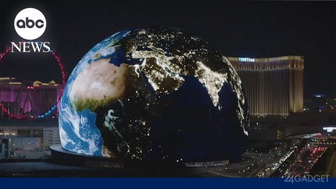 62286 В Лас-Вегасе заработал гигантский экран в форме сферы за $2,3 миллиарда (видео)