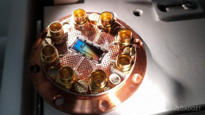 62298 В России разработали производящий кубиты для квантовых компьютеров прибор