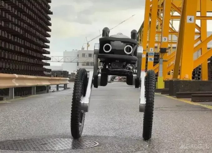 62434 Разработан робот-охранник на колесах (видео)