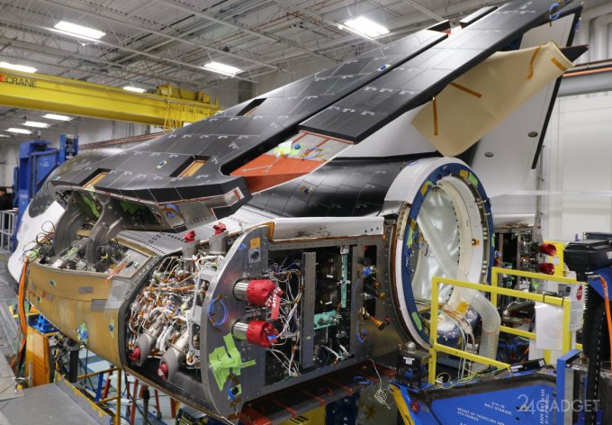62518 В США скоро представят первый в мире коммерческий орбитальный самолёт